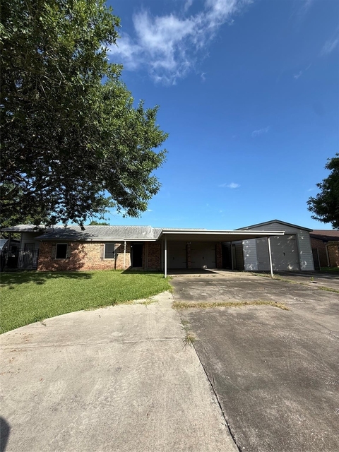 4406 Mallard Drive - Photo 1