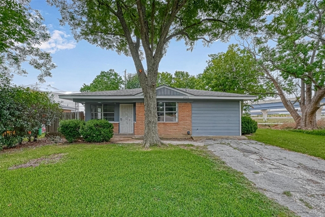 3406 Saint Benedict Street - Photo 1