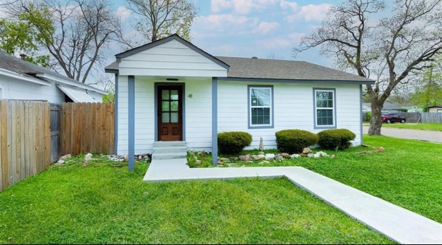 411 Harris Avenue - Photo 1