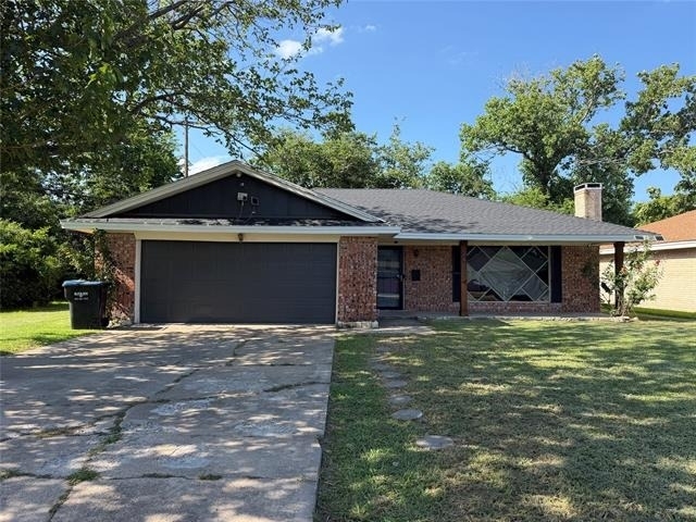 2406 W Broadview Street - Photo 1