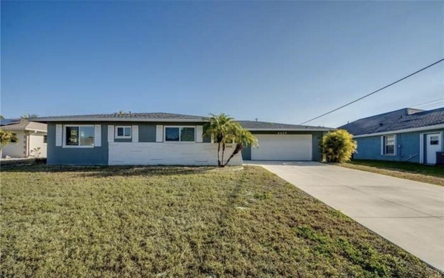 4425 Se 13th Avenue - Photo 1