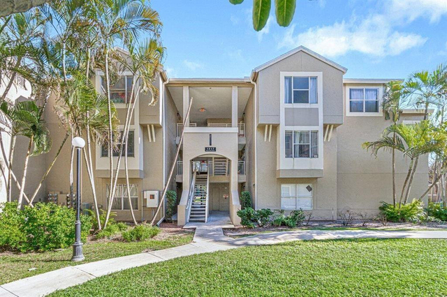 1845 Palm Cove Boulevard - Photo 1