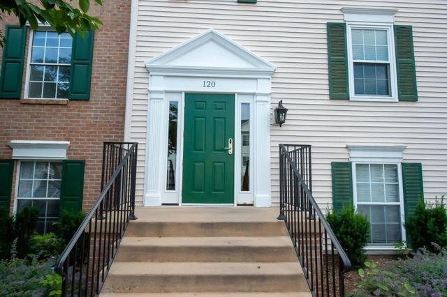 120 Fort Evans Road Se - Photo 1