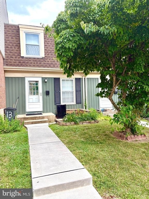 13 Mitnick Court - Photo 1