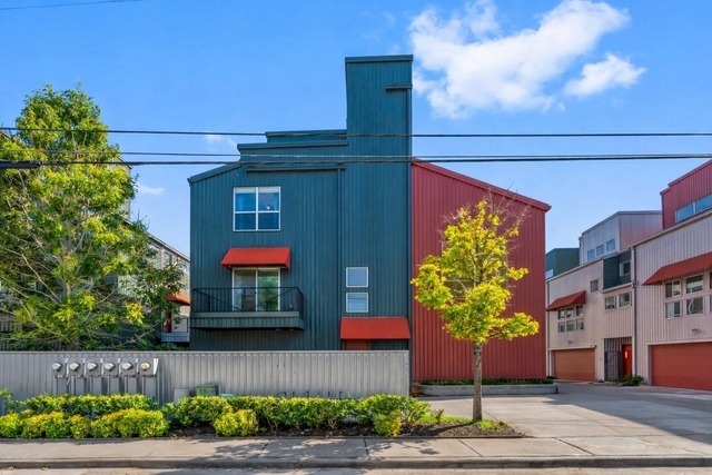 3012 Commerce Street - Photo 1