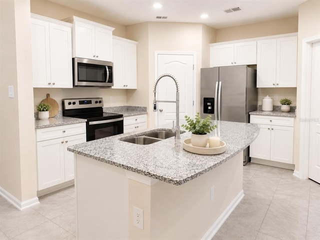 172 Redbud Road - Photo 1