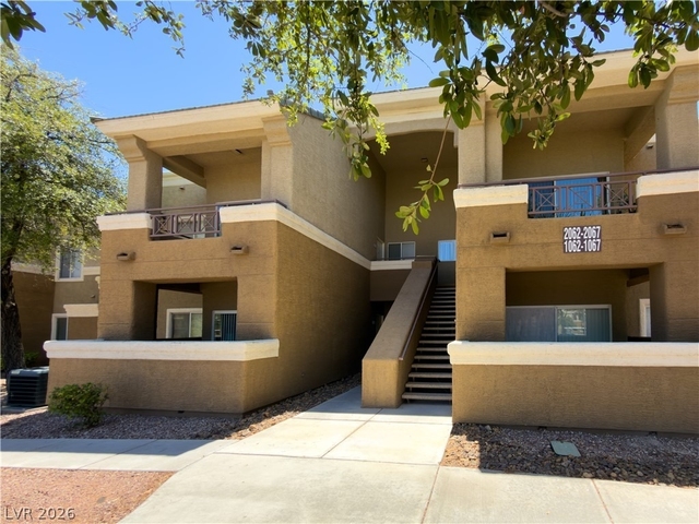 8070 W Russell Road - Photo 1