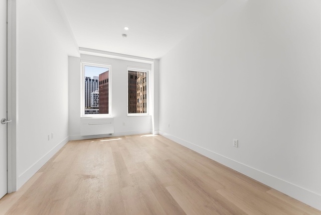 55 Broad Street, 2712 - Photo 1