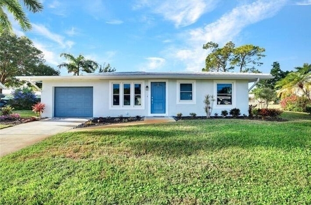54 Hilo Court - Photo 1