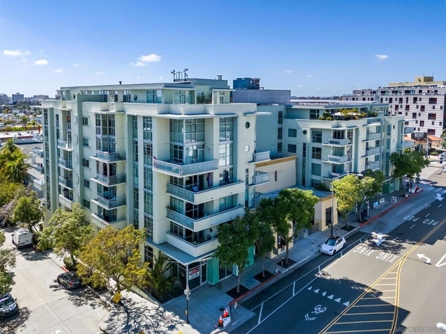3812 Park Blvd - Photo 1