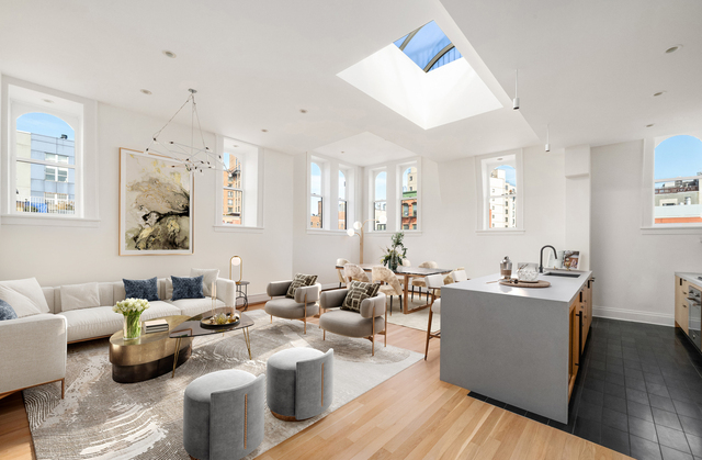 2 Bleecker Street - Photo 1