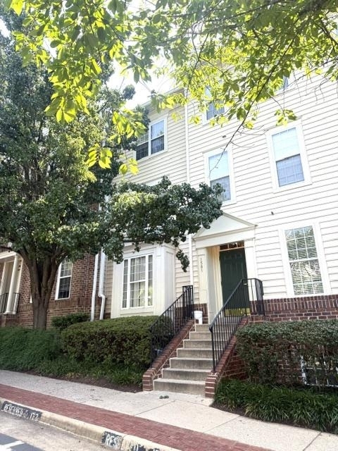 1581 Leeds Castle Drive - Photo 1
