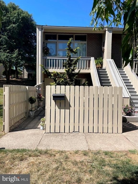 29 Oscar Hammerstein Way - Photo 1
