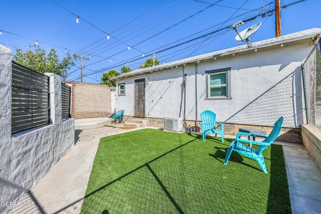 2729 Pershing Drive - Photo 1