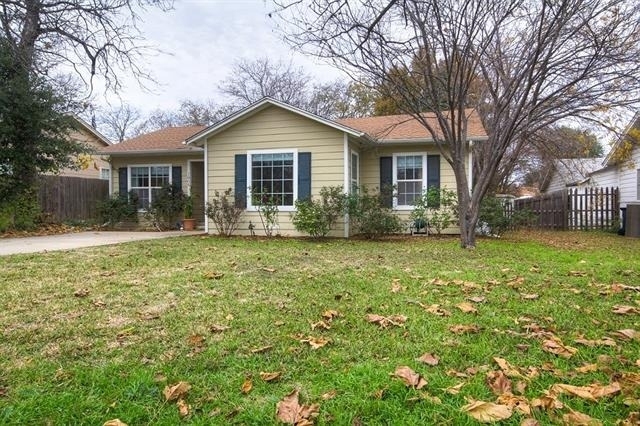 1804 Panhandle Street - Photo 1
