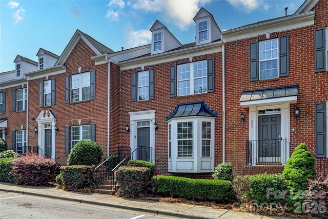417 Armour Street - Photo 1