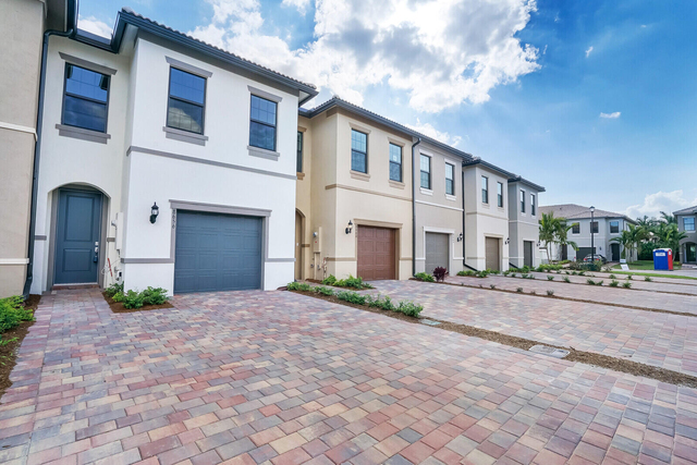 8656 Escue Street - Photo 1