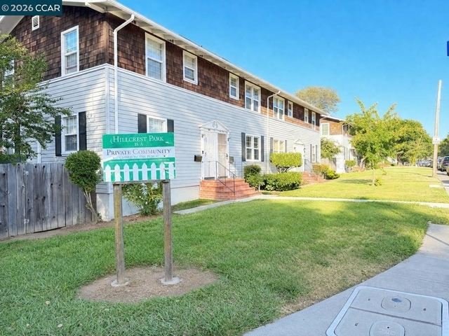 162 Calhoun St - Photo 1