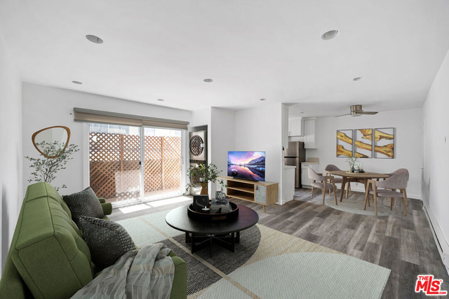 733 N Hayworth Avenue - Photo 1