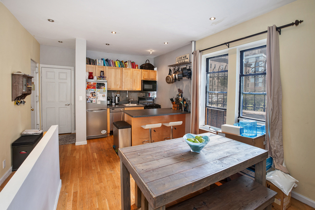 626 Lincoln Place - Photo 1