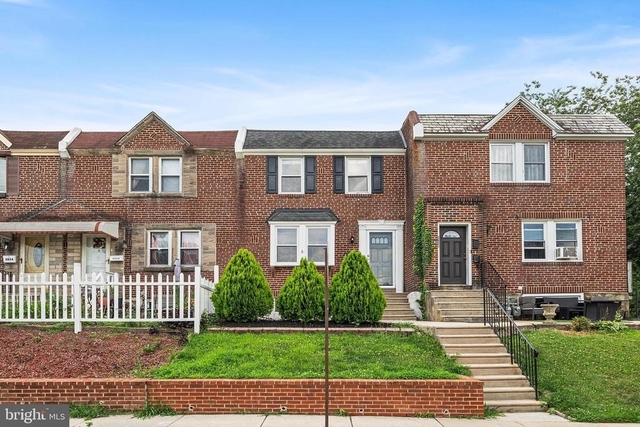 3858 Berkley Avenue - Photo 1