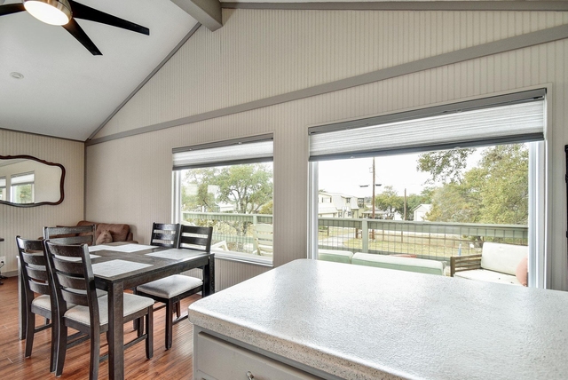 2591 Lakeshore Dr - Photo 1
