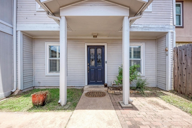 7917 Parliament Pl - Photo 1