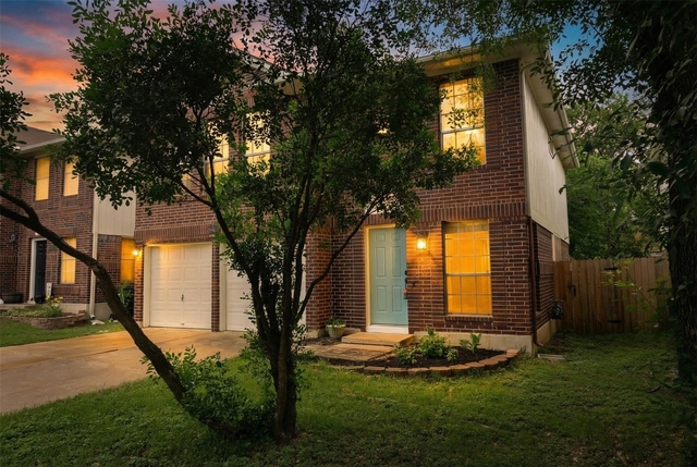 13329 Black Canyon Dr - Photo 1