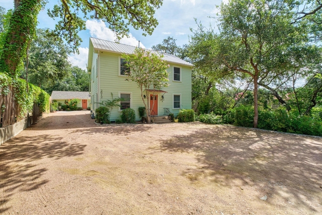 2012 Enfield Rd - Photo 1