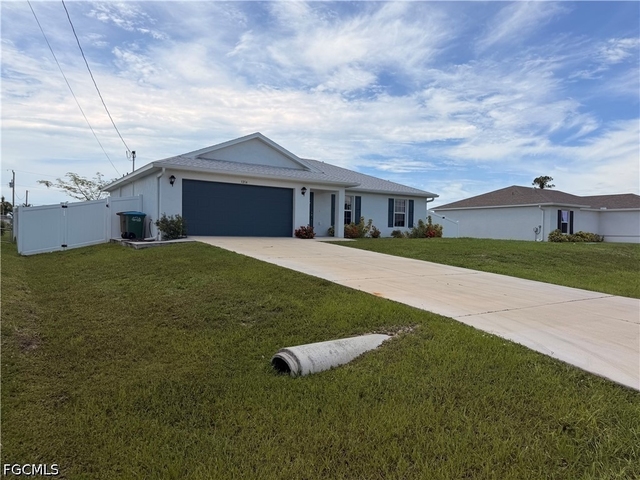 3214 Ne 14th Place - Photo 1