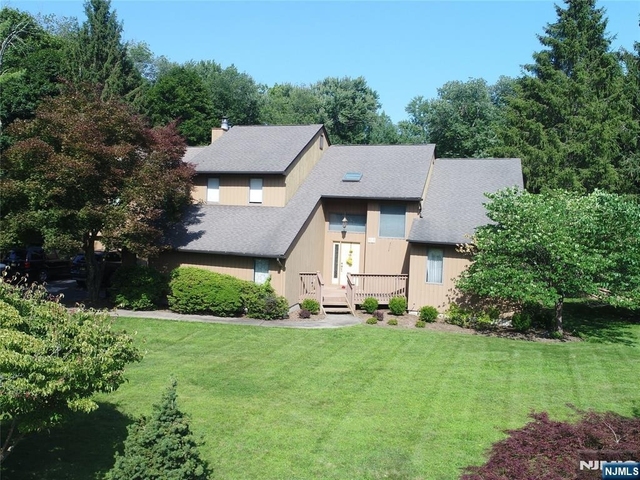 88 Van Blarcom - Photo 1