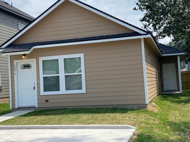 16673 East Dounreay Street - Photo 1
