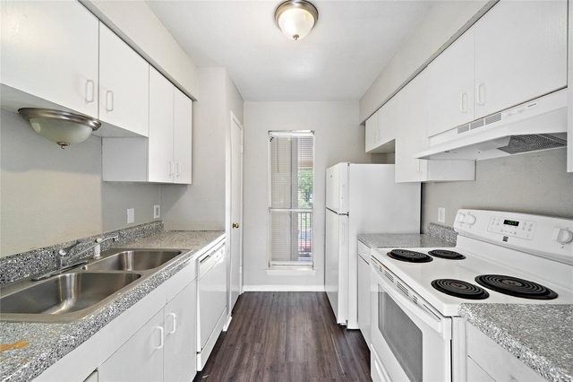 2202 16th Avenue N - Photo 1