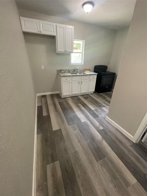 5514 Bunte Street - Photo 1