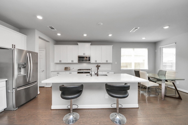 183 Solana Point Drive - Photo 1