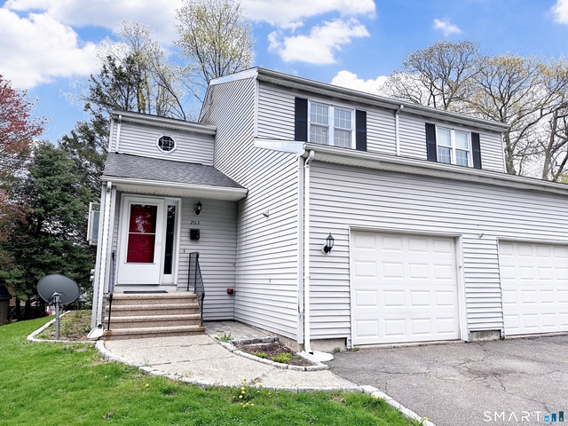 203 Capewell Avenue - Photo 1