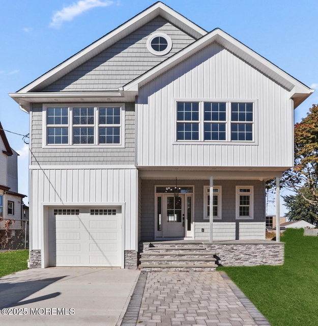 169 Chelsea Avenue - Photo 1