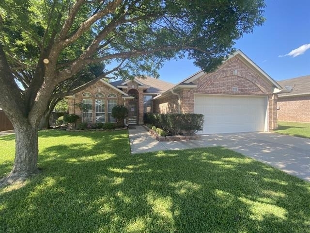 2751 Crystal Glenn Circle - Photo 1