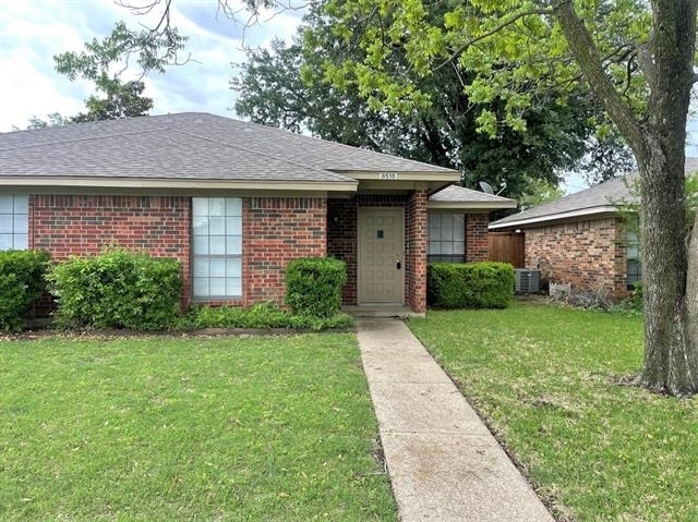 8518 Holly Street - Photo 1