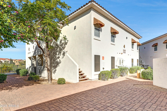 2950 W Louise Drive - Photo 1