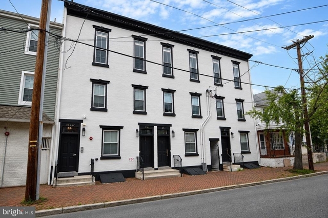 23 E Union Street - Photo 1