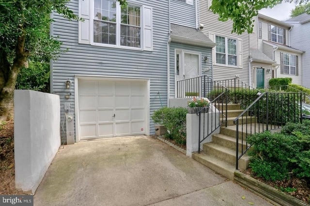 4710 Leyden Way - Photo 1