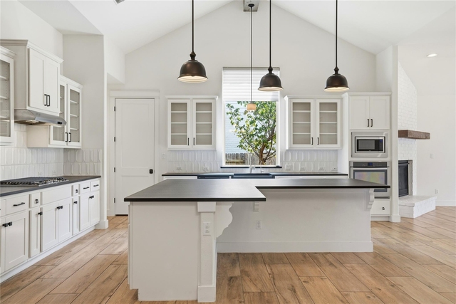 70 Santa Maria St - Photo 1