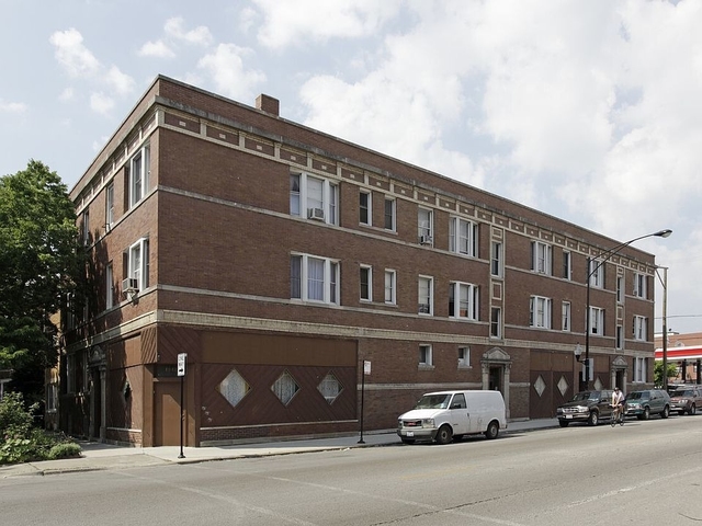 958 N Winchester Avenue - Photo 1