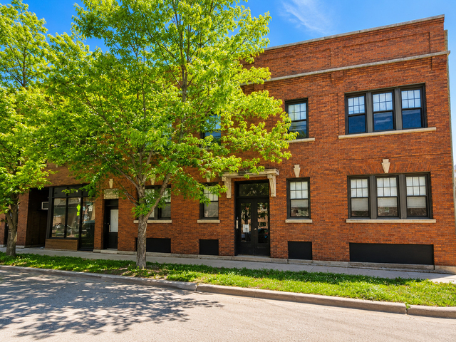 2991 N Lawndale Avenue - Photo 1