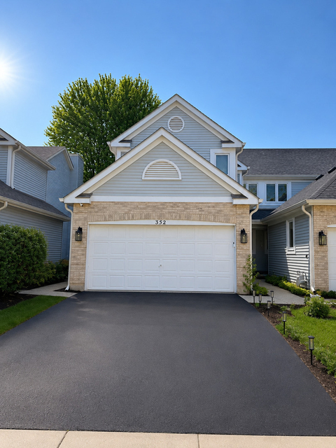 352 Bristol Lane - Photo 1