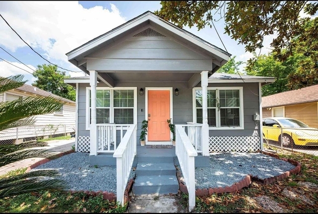 1407 E 35th Street - Photo 1