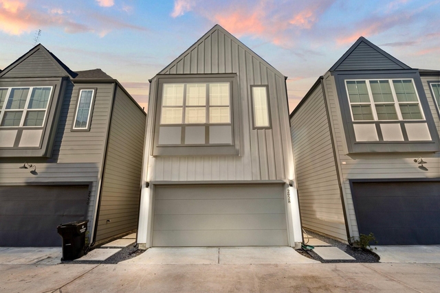 2928 Stevens Street - Photo 1