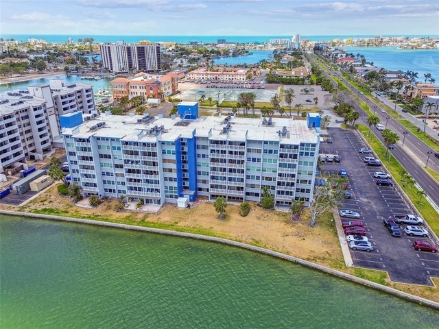 500 Treasure Island Causeway - Photo 1