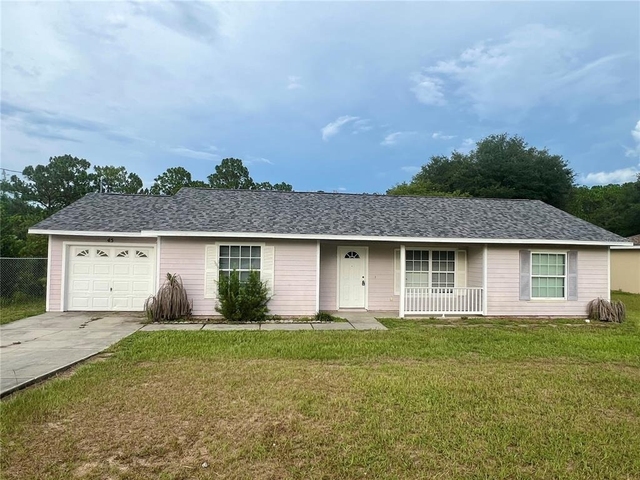 45 Pine Circle - Photo 1